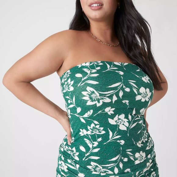 NWT Lane Bryant Fitted Tube Top With Shelf Bra, Size 18/20 - Picture 1 of 5